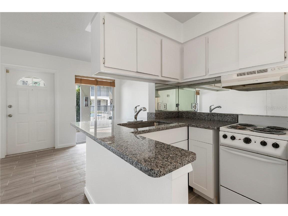 4035 S School Avenue #C3 Sarasota FL 34231 A4665060 image8