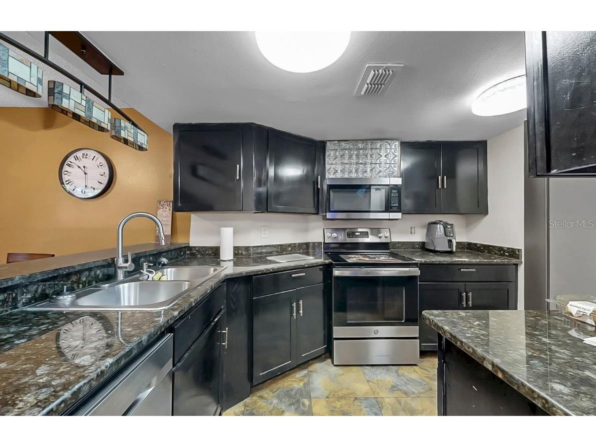 4036 Angel Oak Court #104 Tampa FL 33613 TB8437932 image7