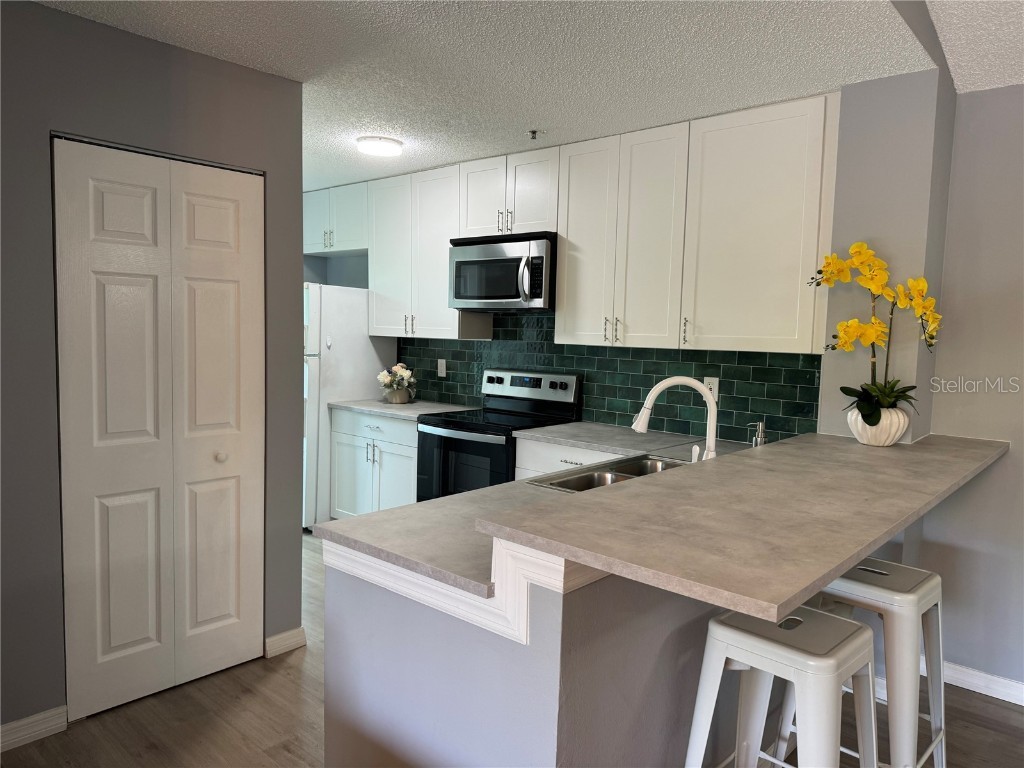 4036 Crockers Lake Boulevard #21 Sarasota FL 34238 A4670719 image19