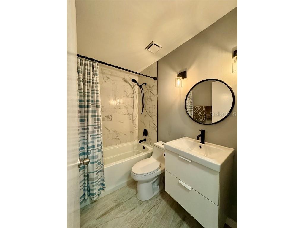 4036 Crockers Lake Boulevard #21 Sarasota FL 34238 A4670719 image9