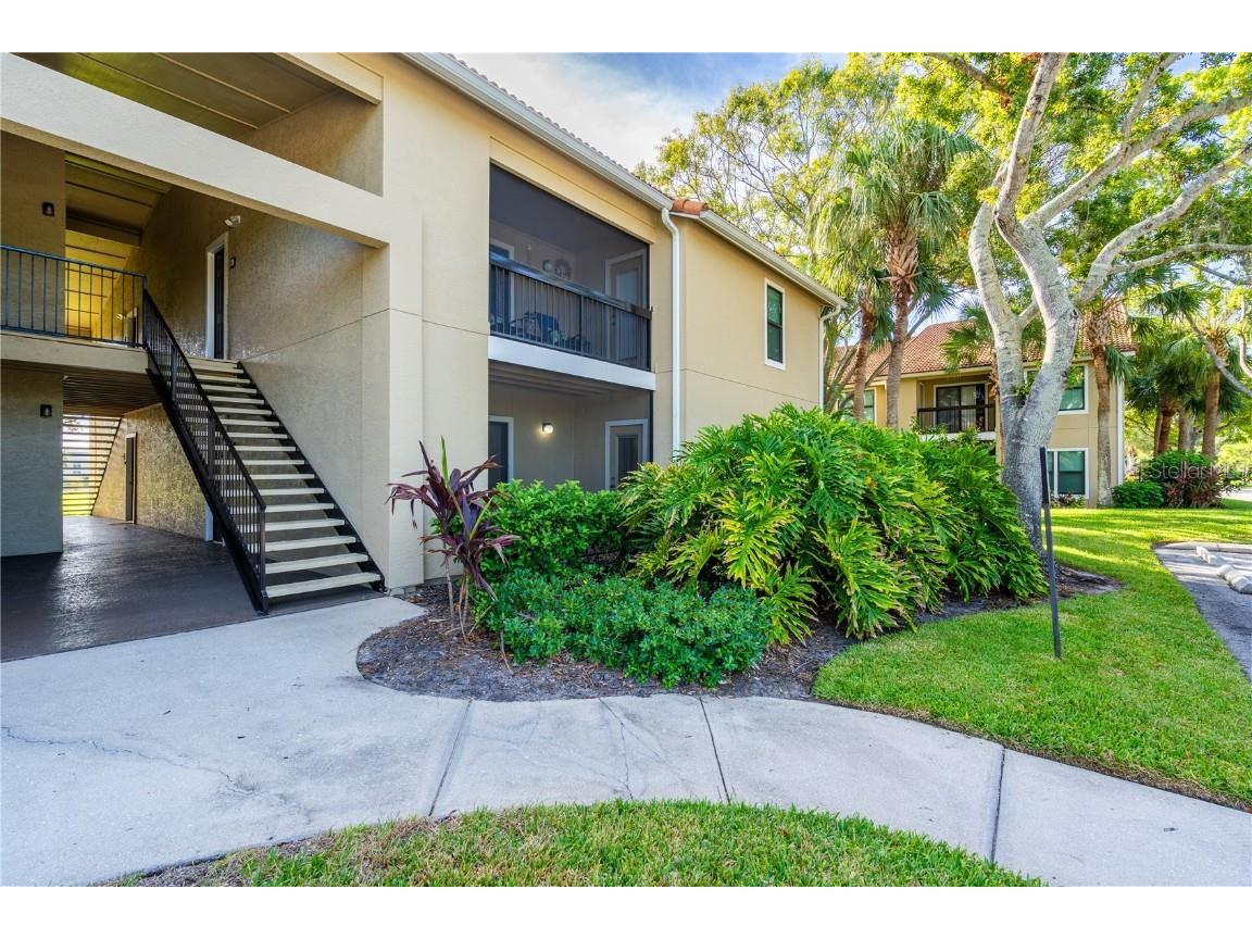 4037 Crockers Lake Boulevard #17 Sarasota FL 34238 A4590441 image1