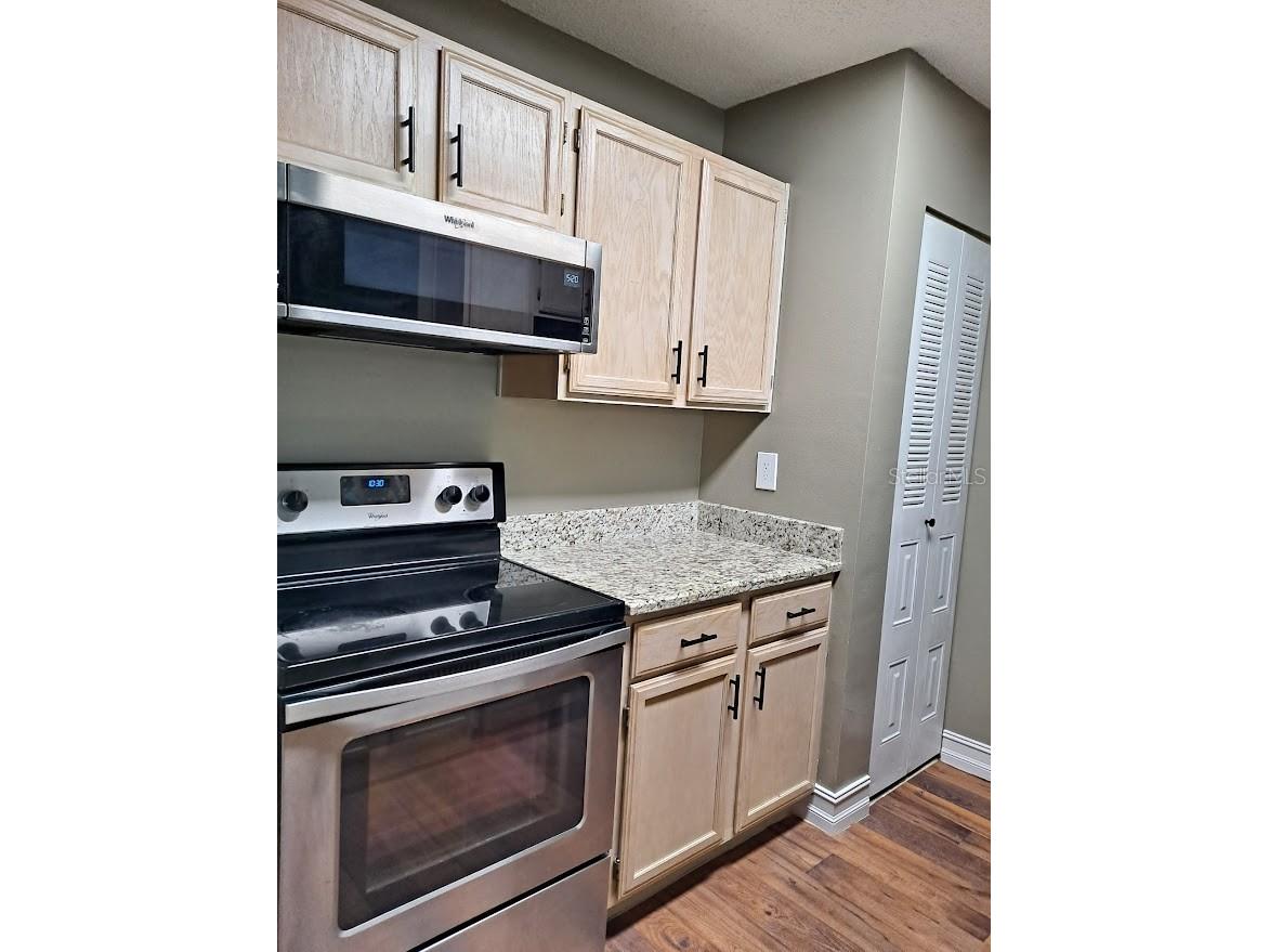 4037 Crockers Lake Boulevard #25 Sarasota FL 34238 C7524221 image6