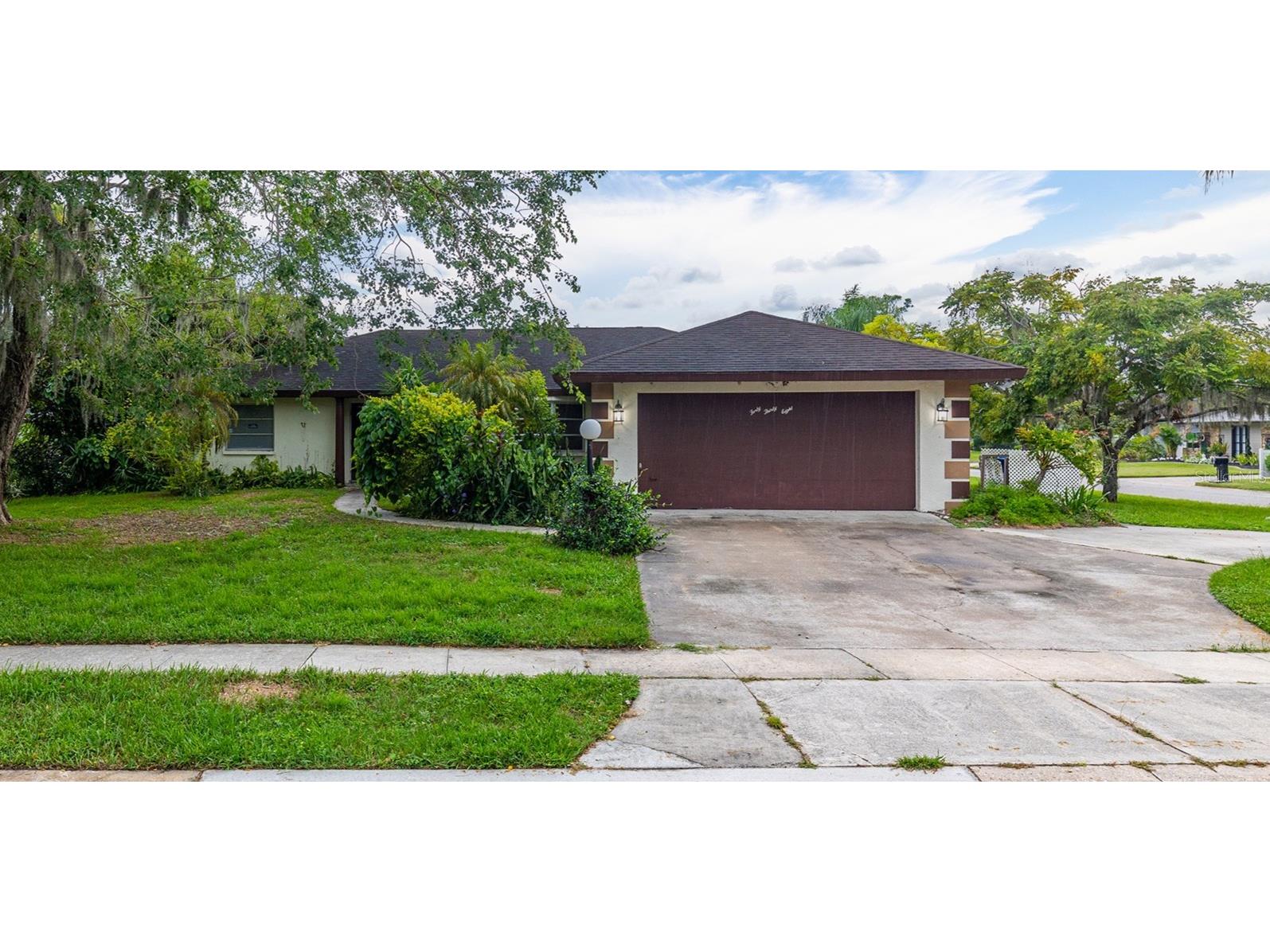 4038 Bent Tree Boulevard Sarasota FL 34241 U8213109 image1