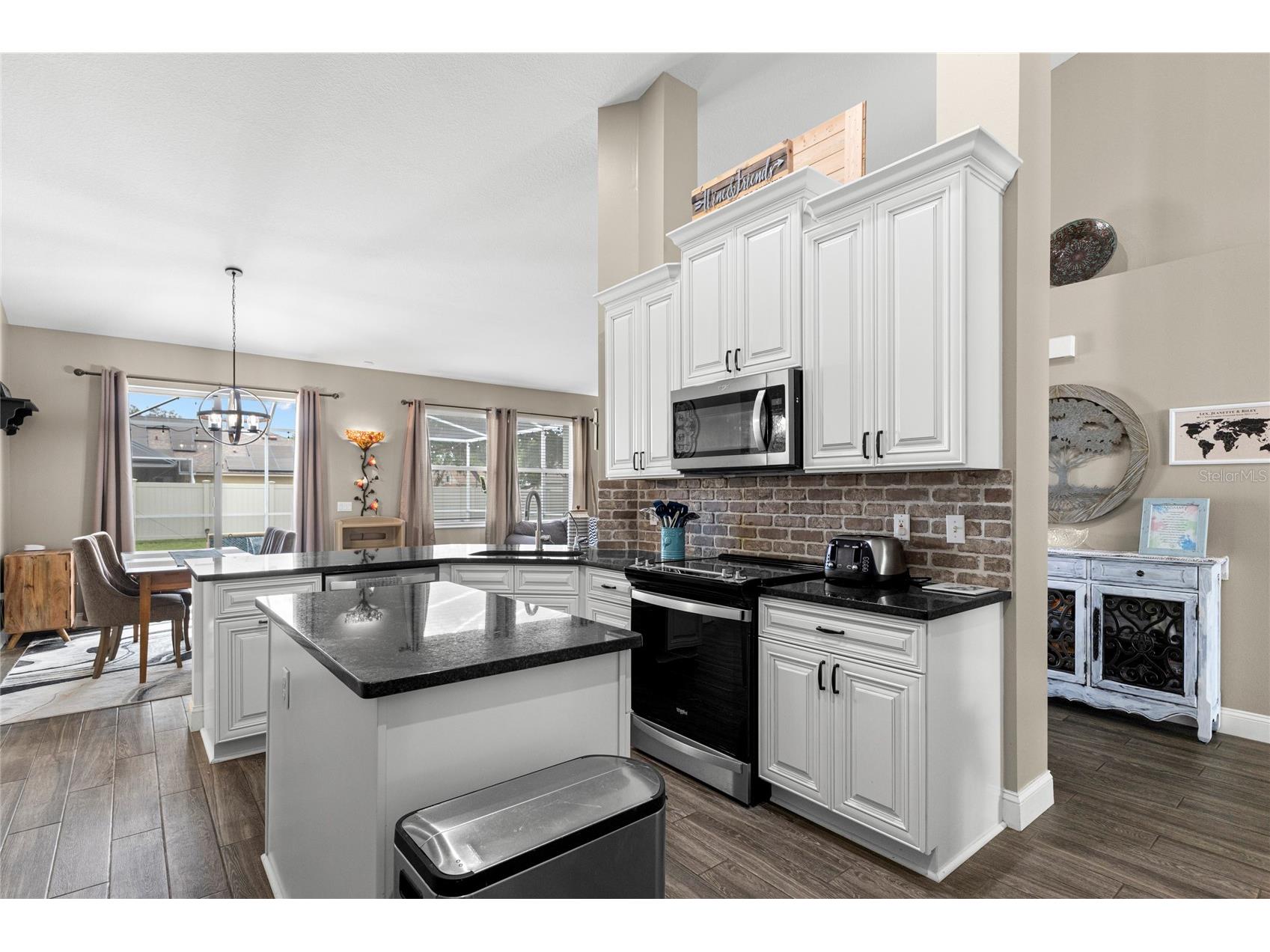 4038 Lithia Ridge Boulevard Valrico FL 33596 TB8521292 image11
