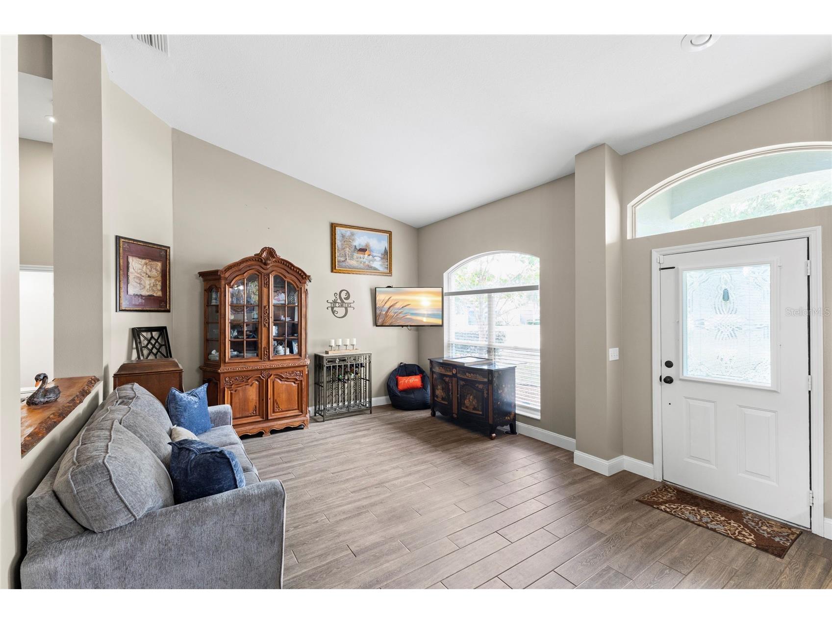 4038 Lithia Ridge Boulevard Valrico FL 33596 TB8521292 image2