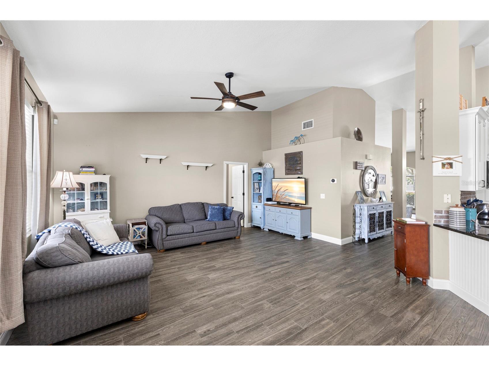 4038 Lithia Ridge Boulevard Valrico FL 33596 TB8521292 image7