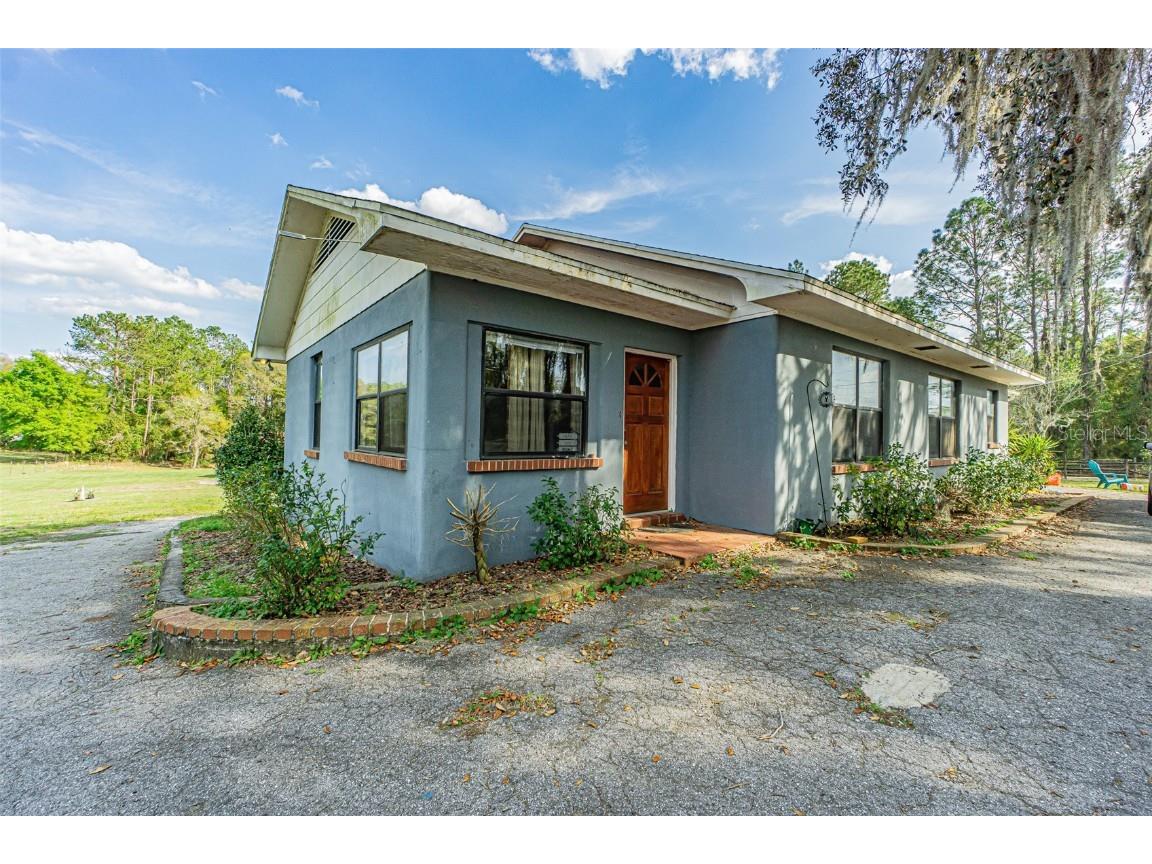 4038 Spring Lake Highway Brooksville FL 34602 T3429805 image1