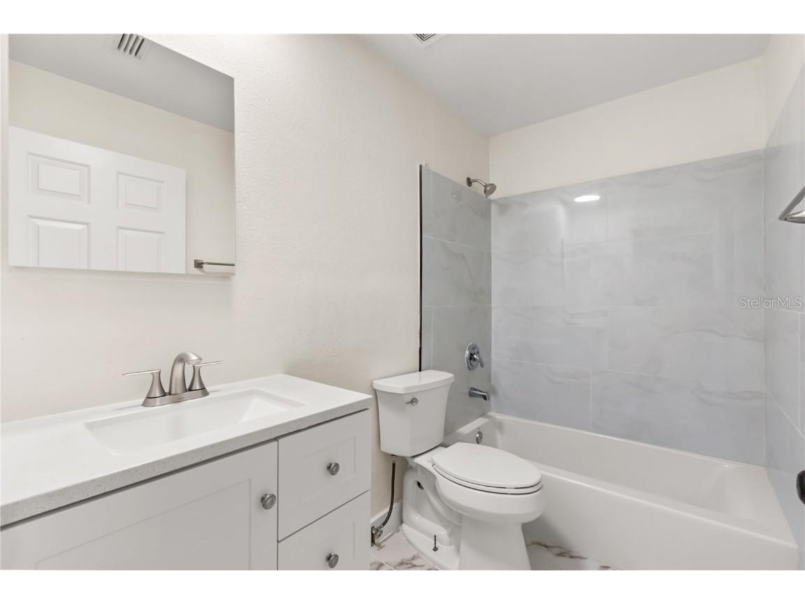 4038 Versailles Drive #4038C Orlando FL 32808 O6363474 image10