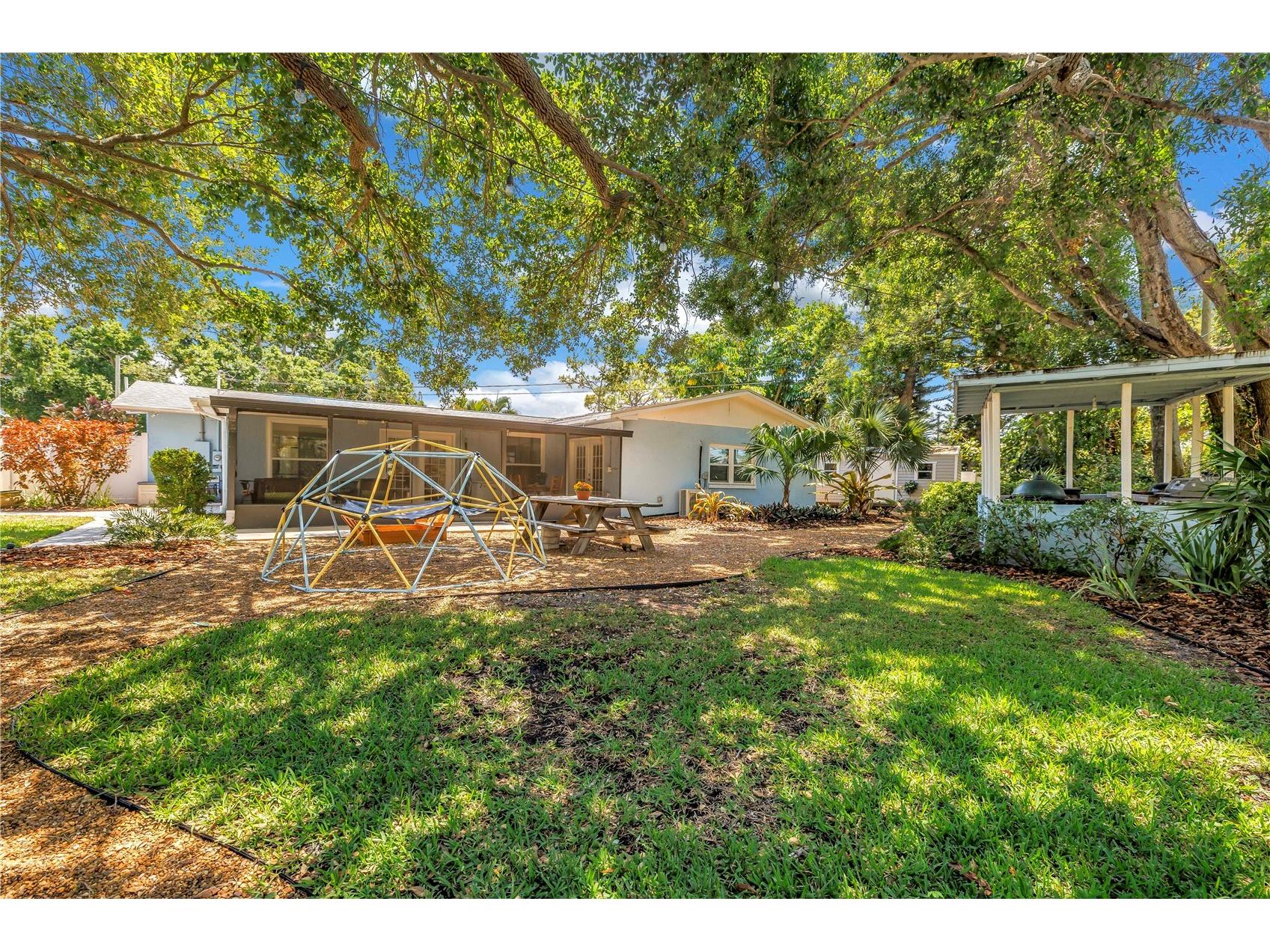 4039 Alberca Way S Saint Petersburg FL 33712 TB8503089 image79