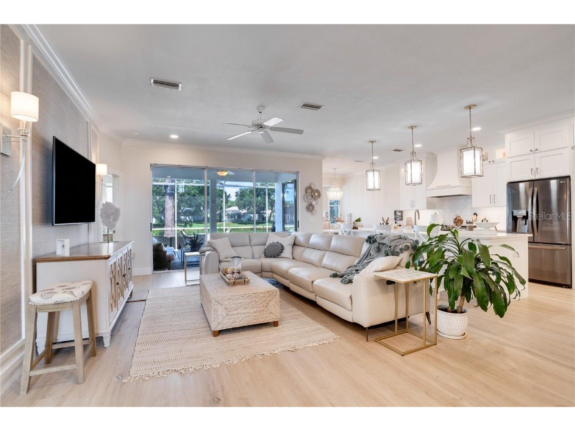 4039 Westbourne Circle Sarasota FL 34238 A4662802 image10