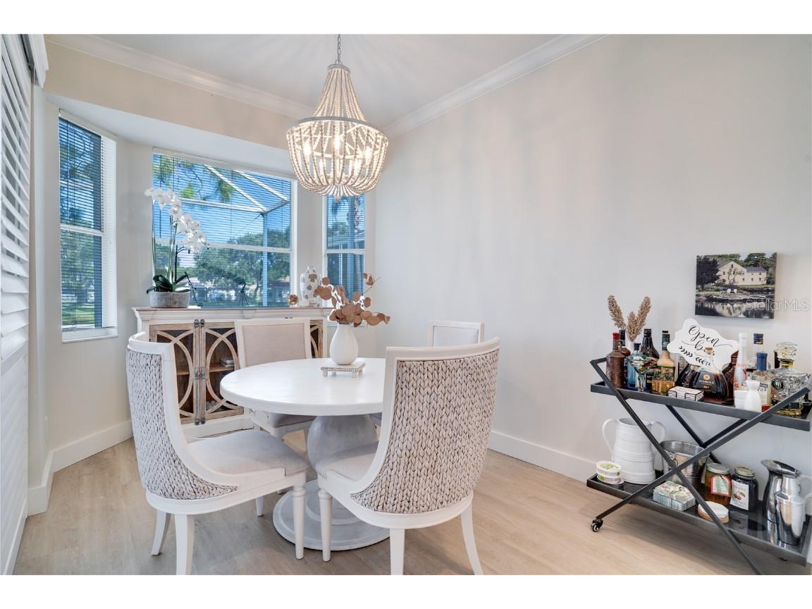 4039 Westbourne Circle Sarasota FL 34238 A4662802 image15