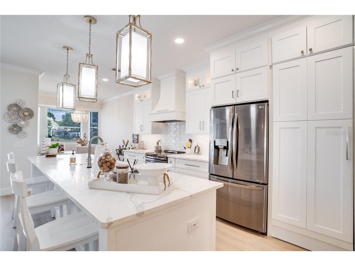 4039 Westbourne Circle Sarasota FL 34238 A4662802 image17