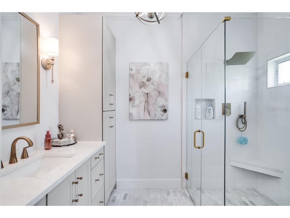 4039 Westbourne Circle Sarasota FL 34238 A4662802 image19