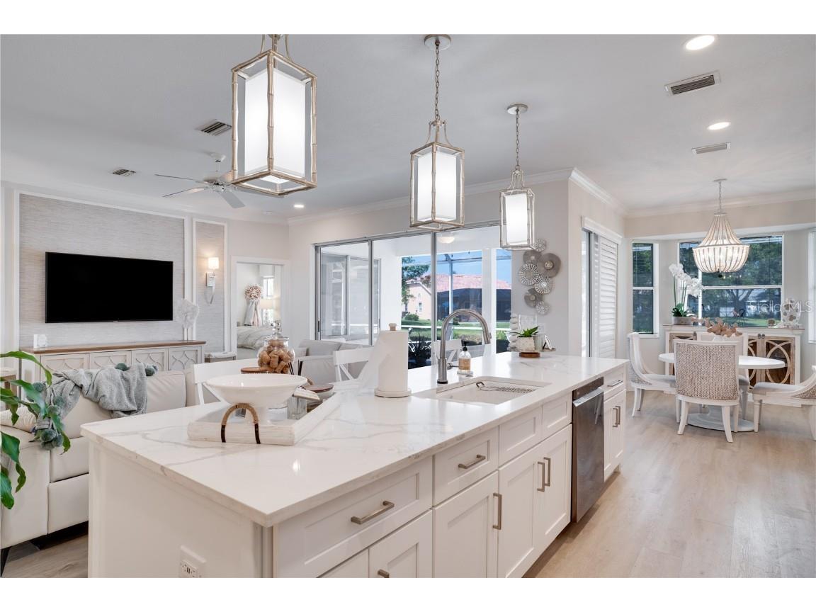 4039 Westbourne Circle Sarasota FL 34238 A4662802 image22