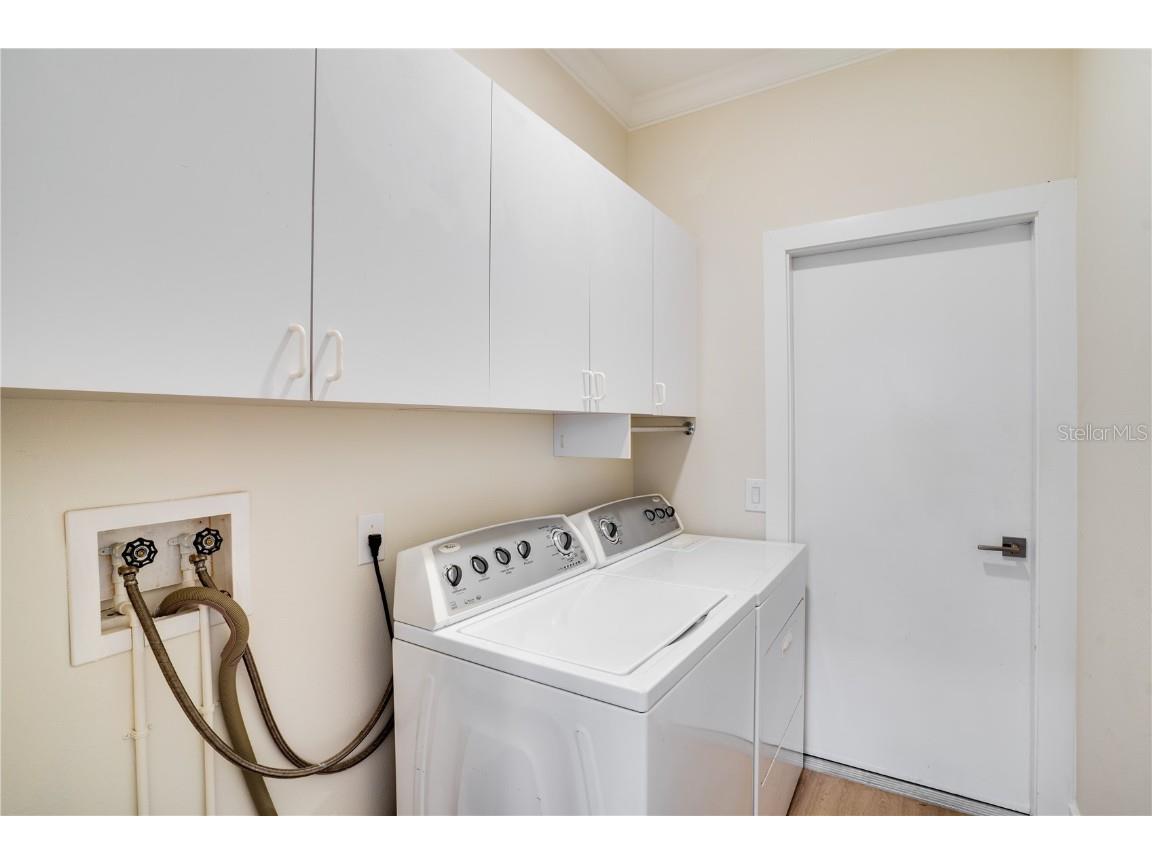 4039 Westbourne Circle Sarasota FL 34238 A4662802 image28