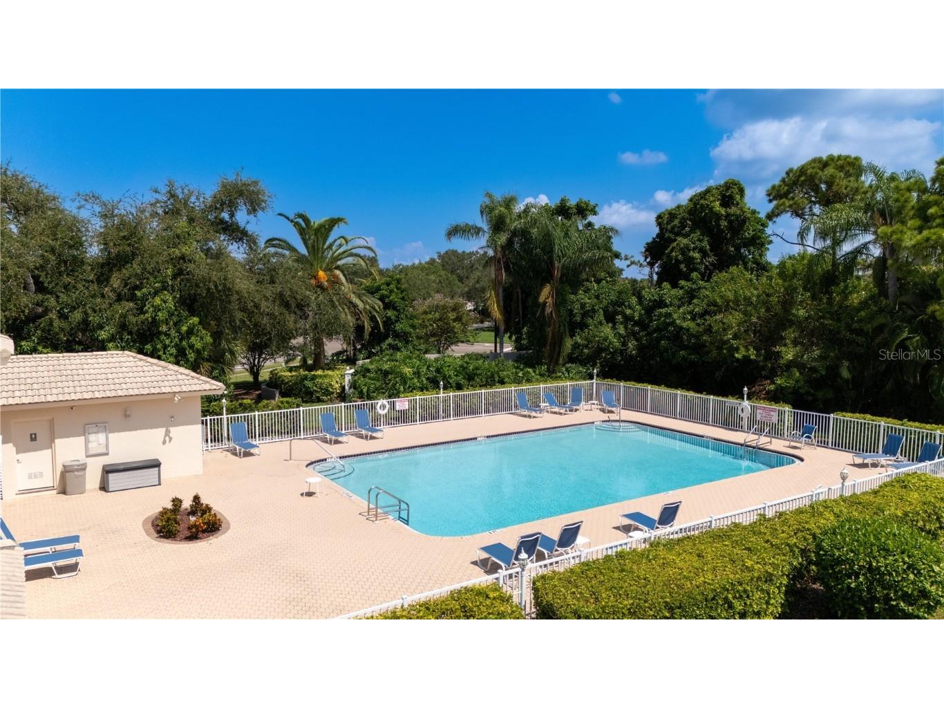 4039 Westbourne Circle Sarasota FL 34238 A4662802 image51