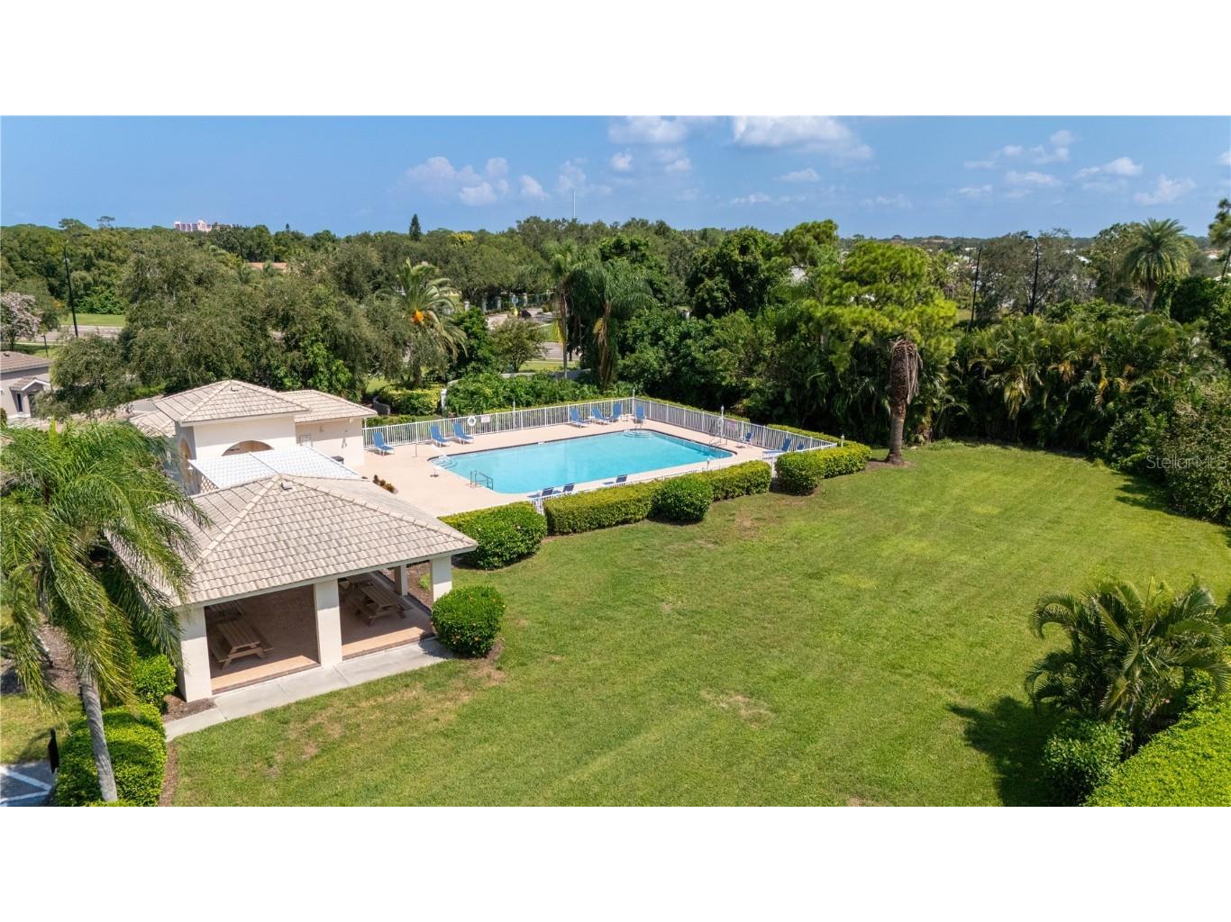 4039 Westbourne Circle Sarasota FL 34238 A4662802 image52