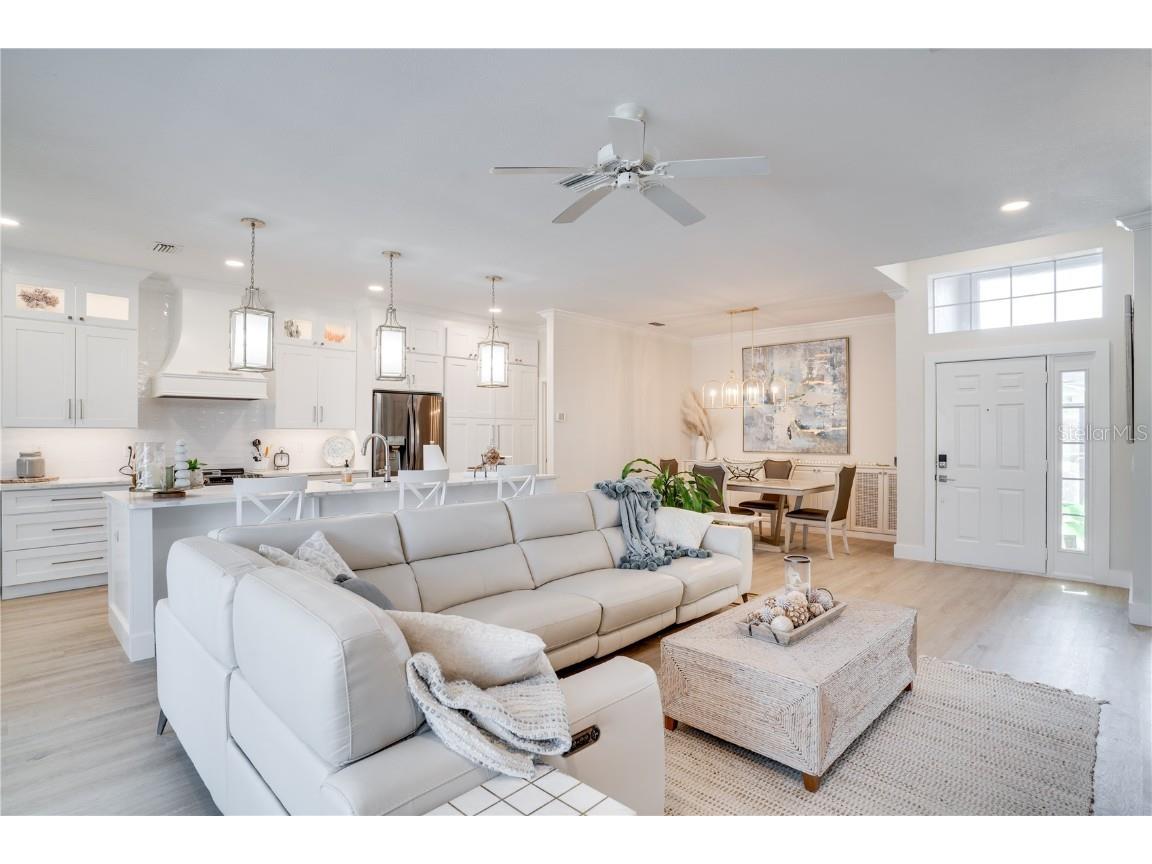 4039 Westbourne Circle Sarasota FL 34238 A4662802 image7