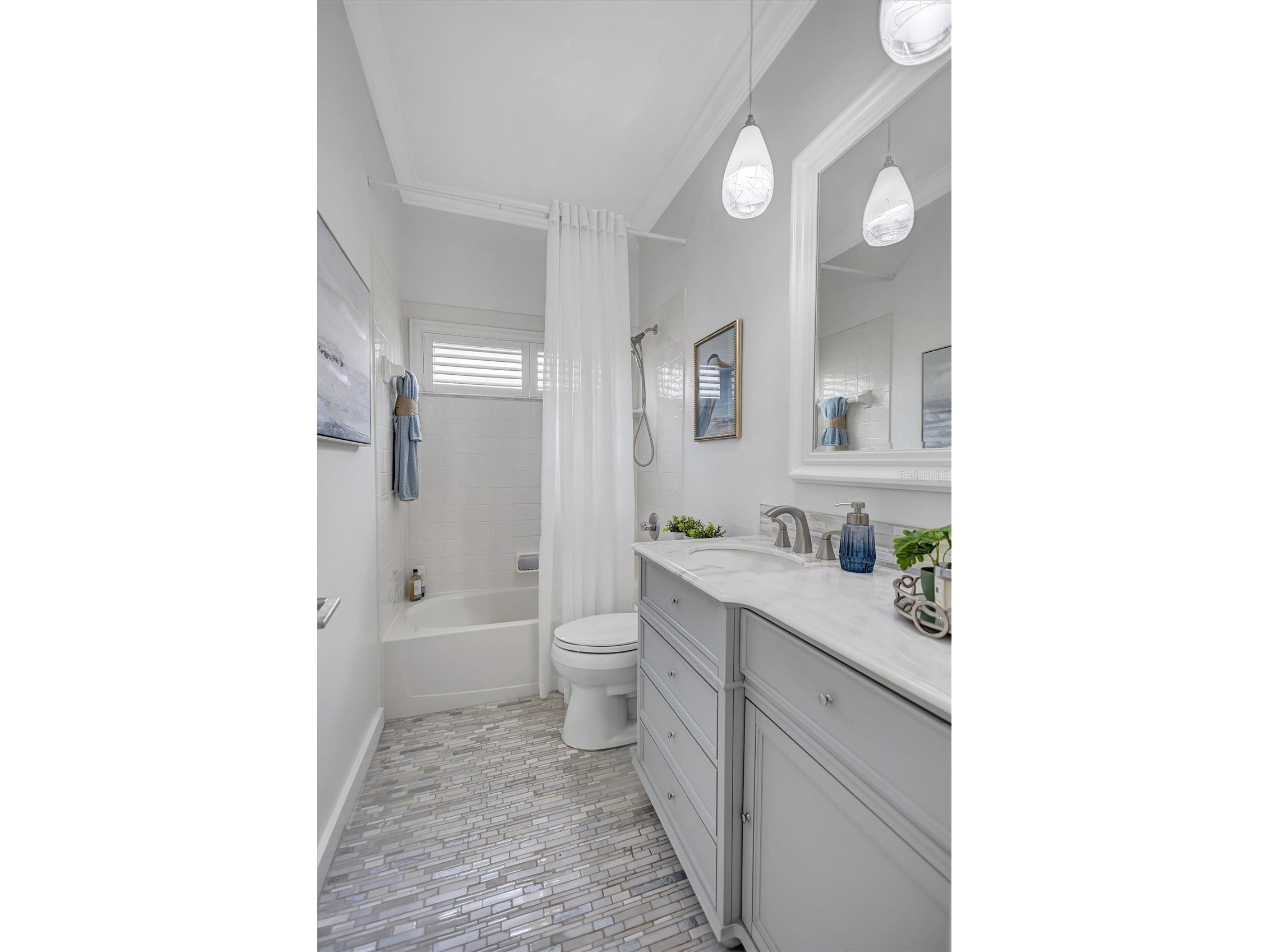 4039 Westbourne Circle Sarasota FL 34238 TB8487595 image19
