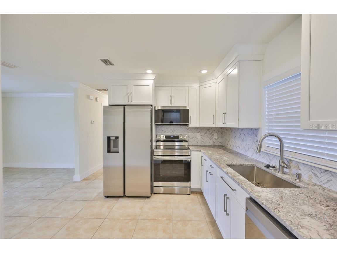 404 12th Street SW Ruskin FL 33570 TB8385284 image14