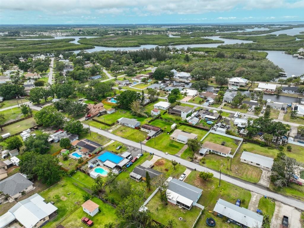 404 12th Street SW Ruskin FL 33570 TB8385284 image9