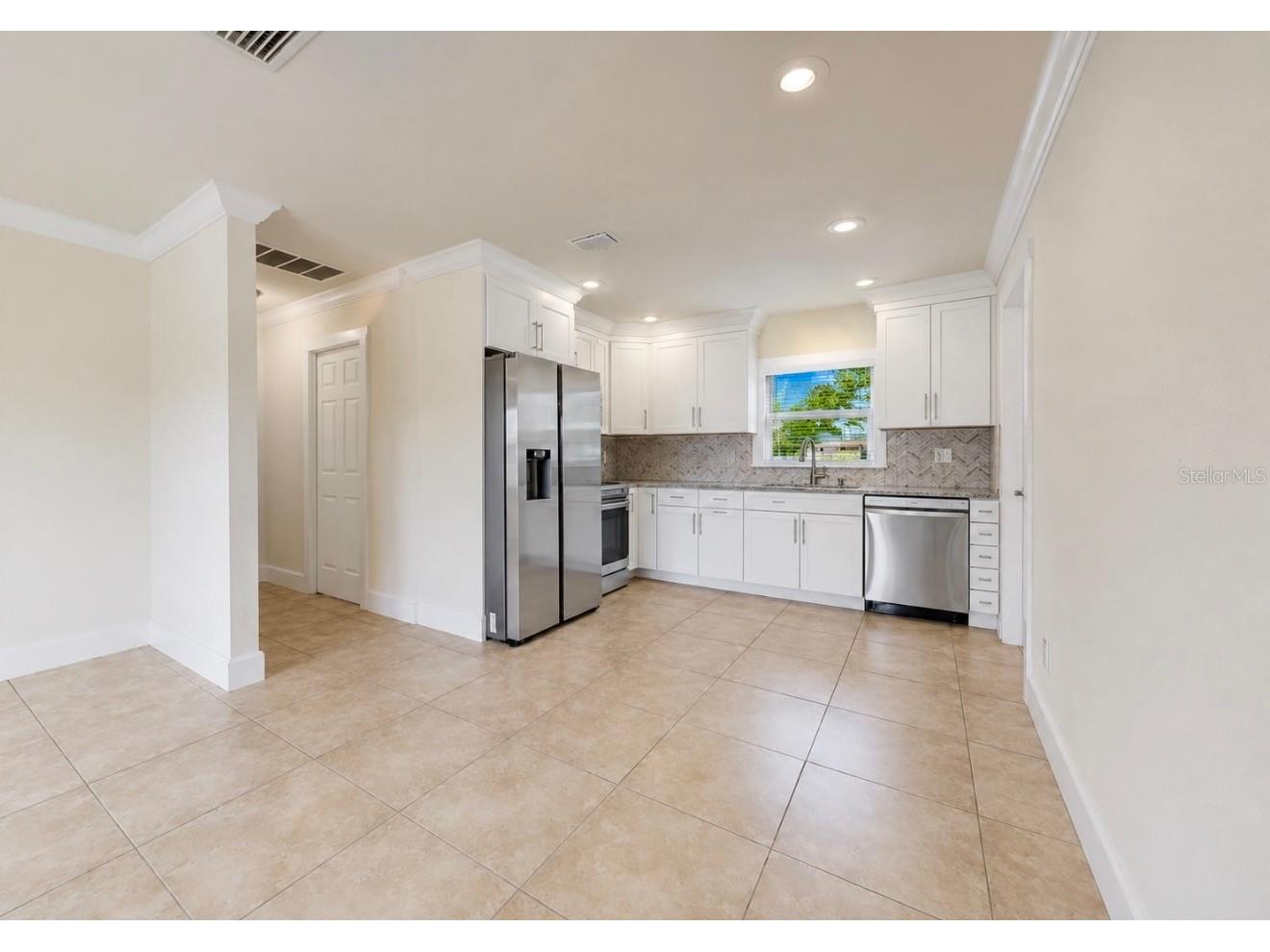 404 12th Street SW Ruskin FL 33570 TB8517448 image13