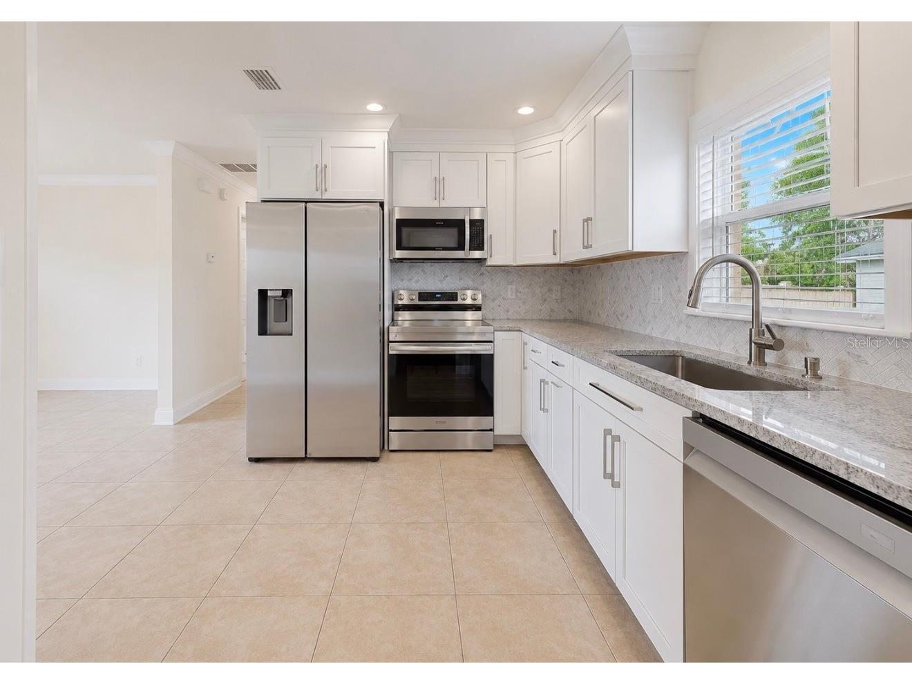 404 12th Street SW Ruskin FL 33570 TB8517448 image15