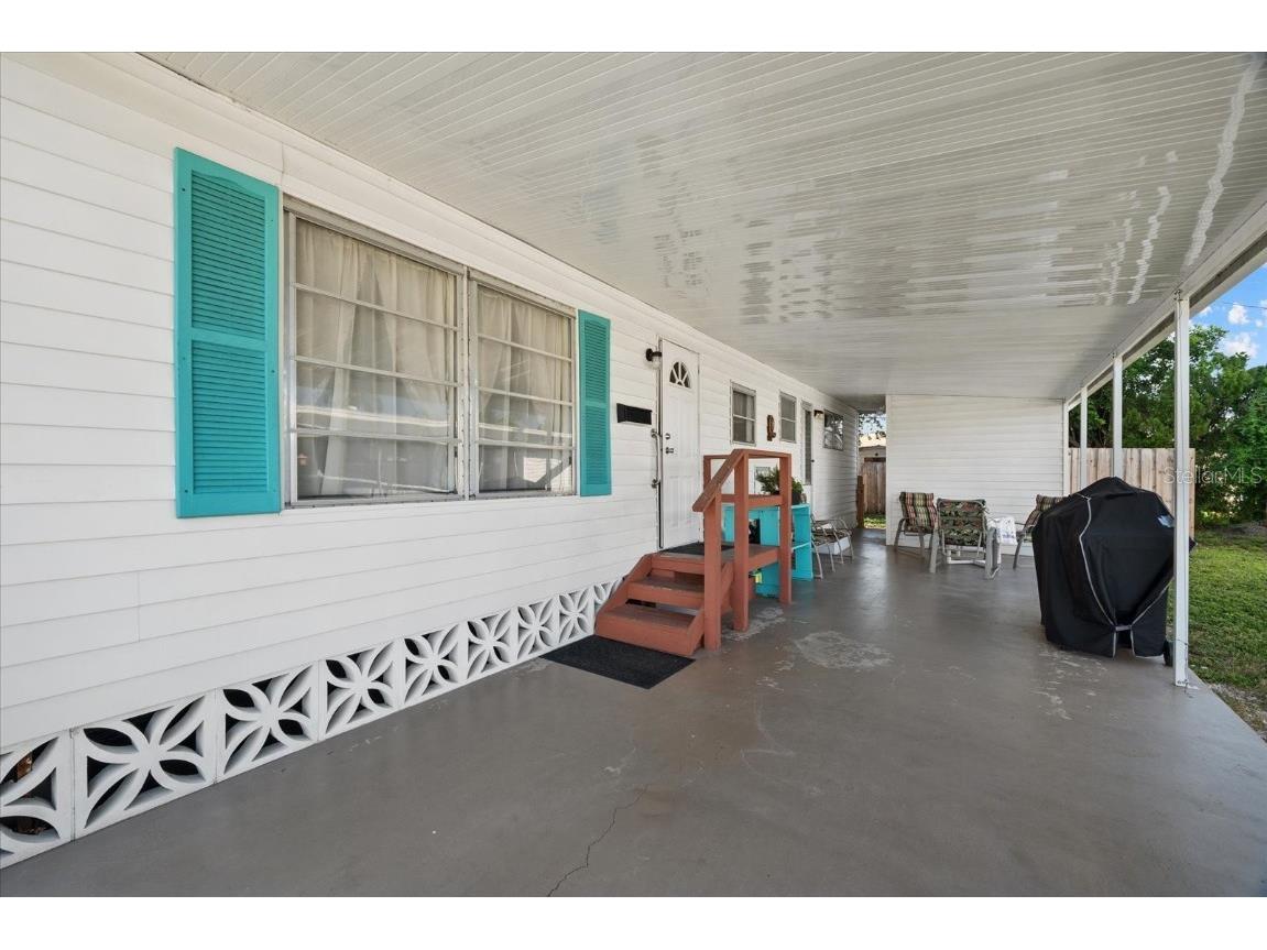 404 49th Avenue Drive W Bradenton FL 34207 A4661641 image4