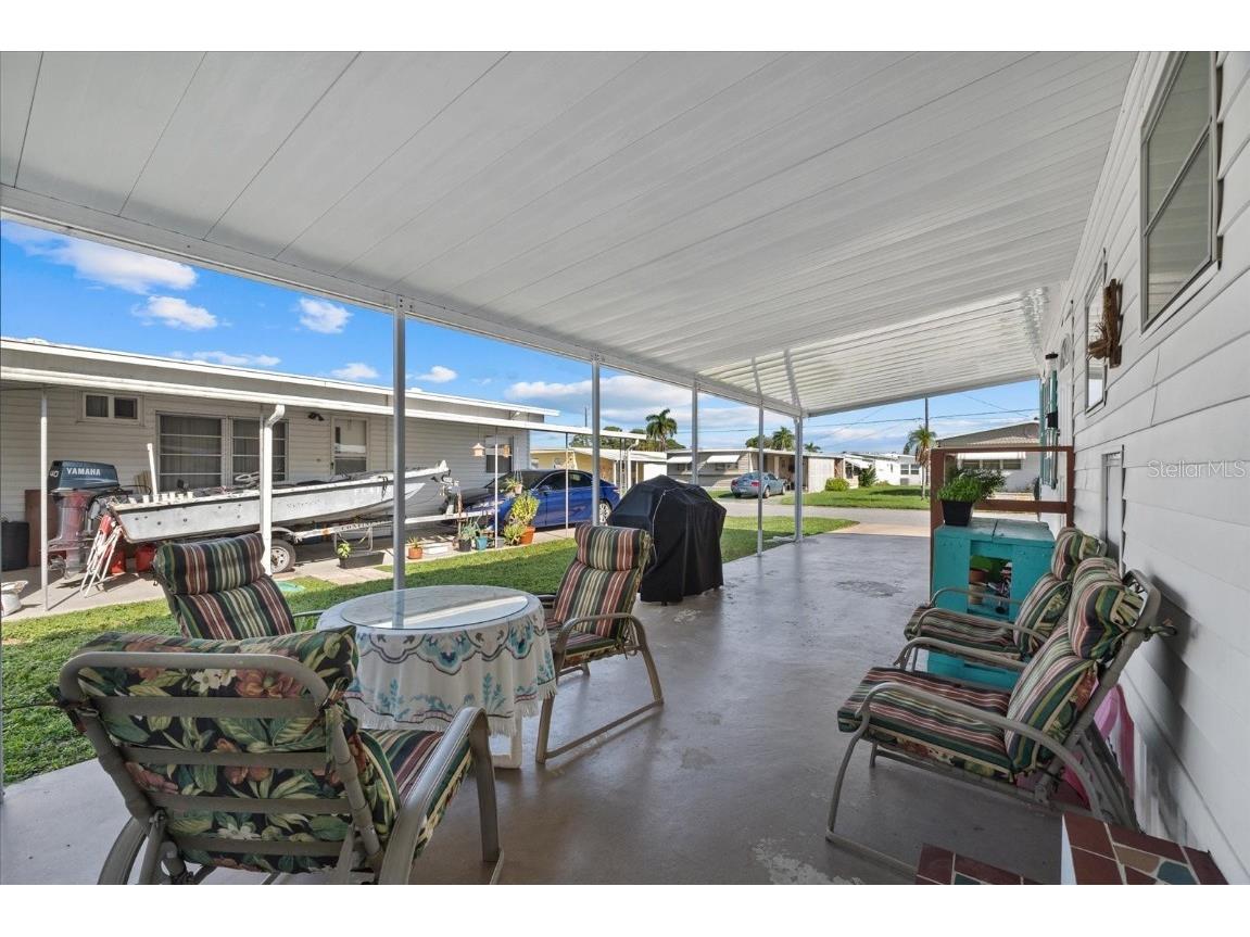 404 49th Avenue Drive W Bradenton FL 34207 A4661641 image5