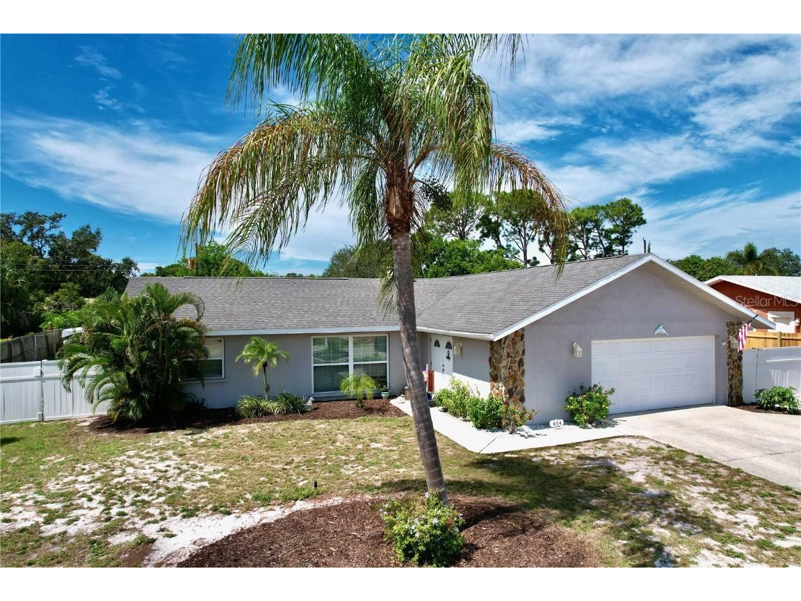 404 65th Street Court NW Bradenton FL 34209 A4583354 image1