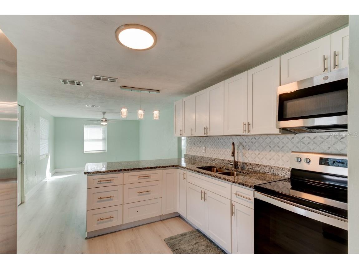 404 Adele Street Edgewater FL 32132 V4945314 image8