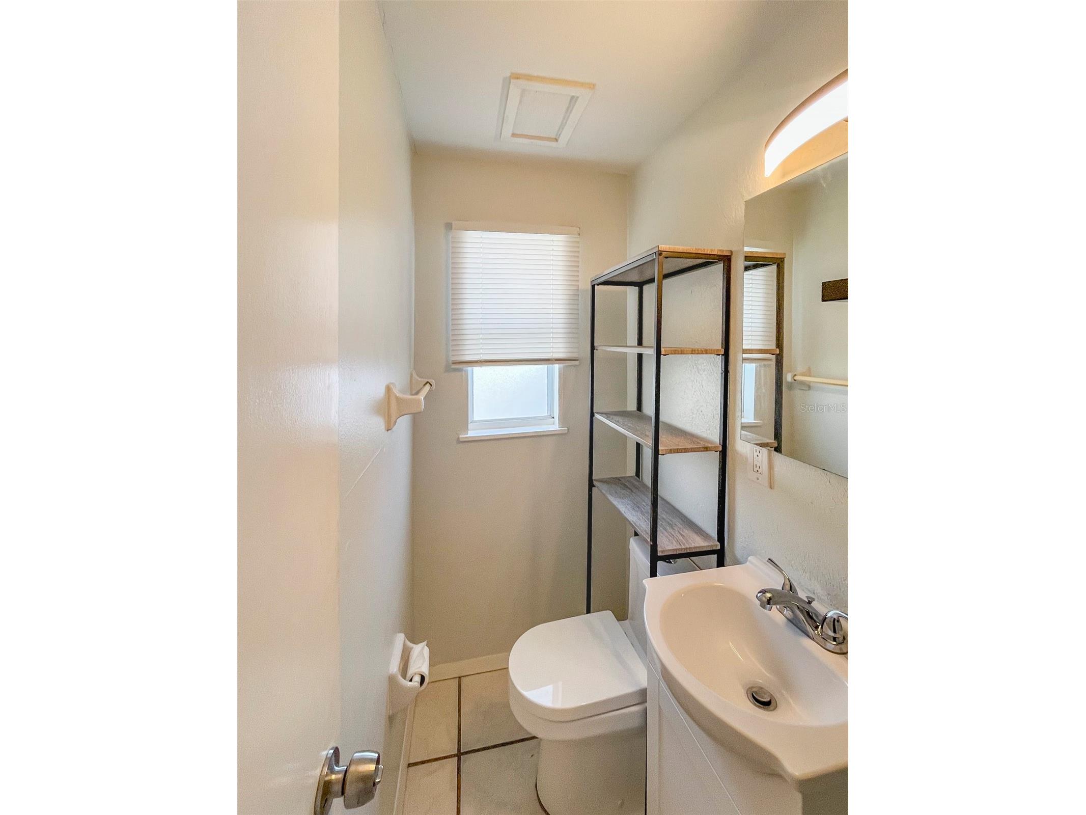 404 Armada Road S #D Venice FL 34285 A4679003 image5