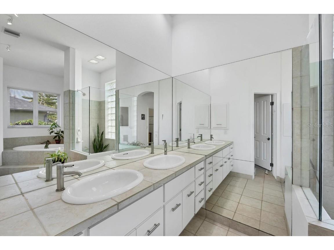 404 Bayside Lane Nokomis FL 34275 A4660022 image17