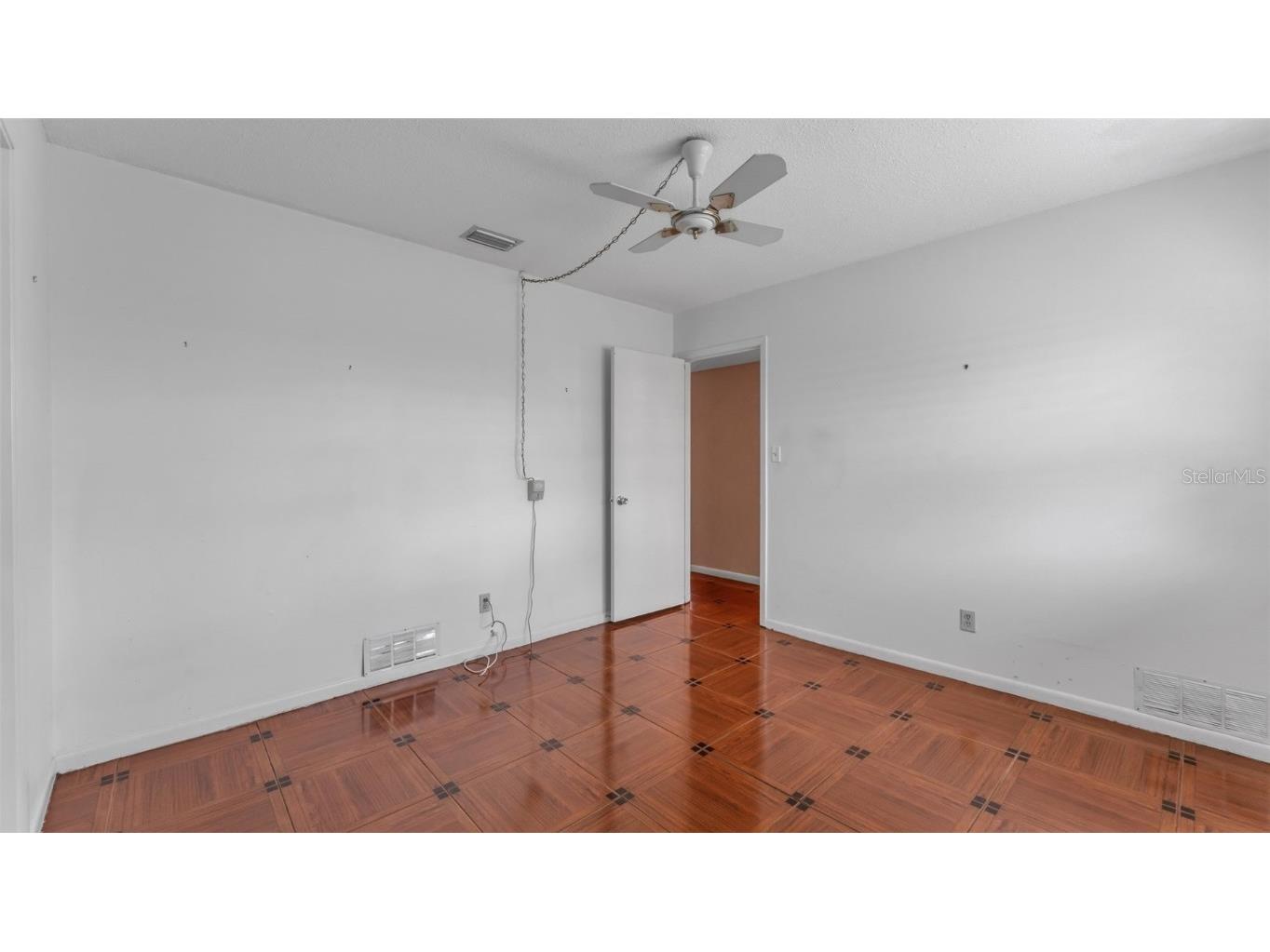 404 Cameo Drive Lakeland FL 33803 L4957195 image14