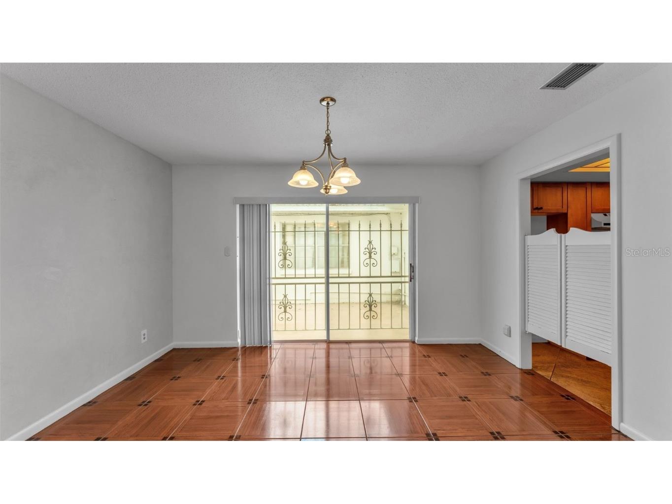 404 Cameo Drive Lakeland FL 33803 L4957195 image5