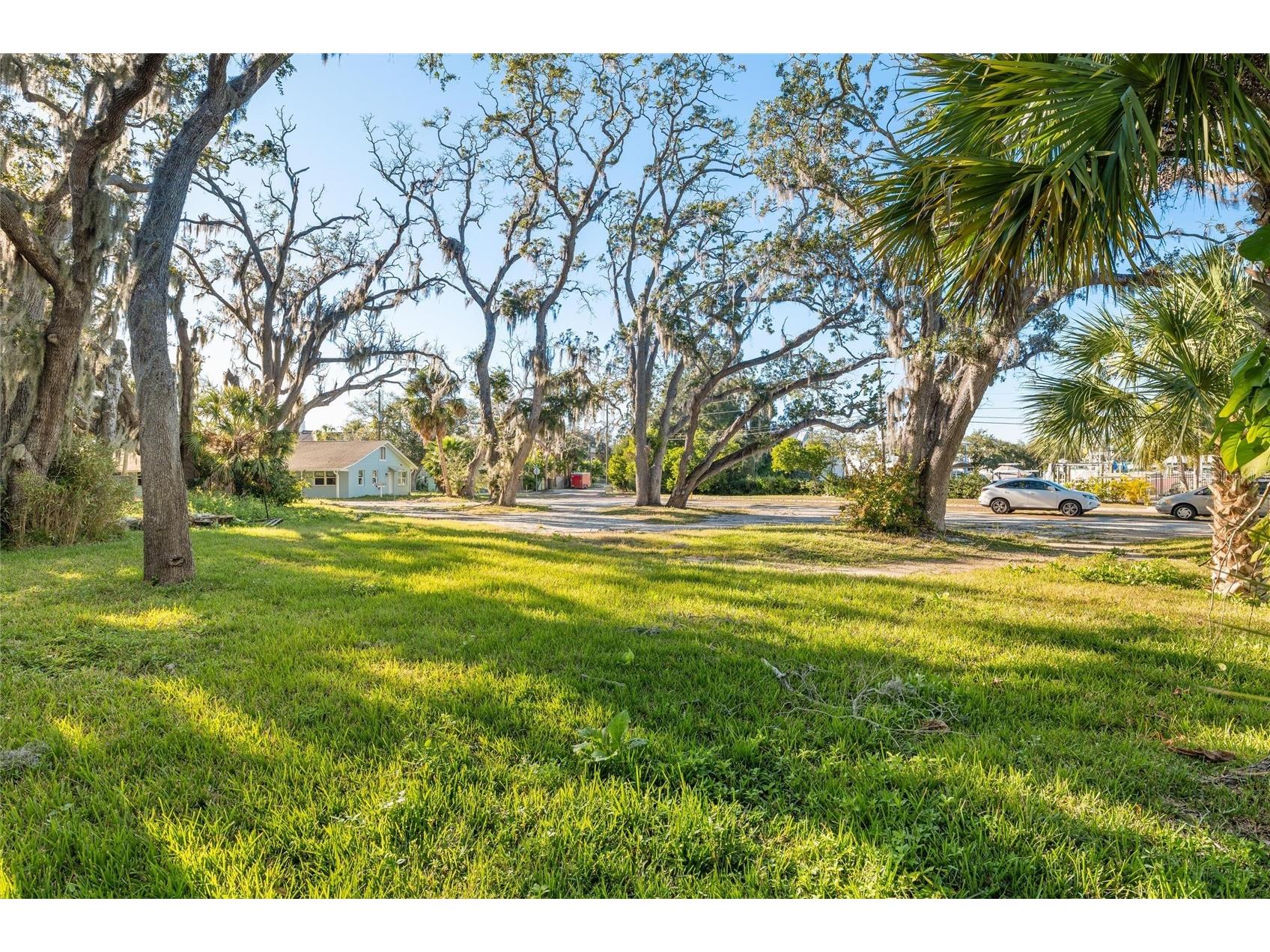 404 Canal Street Tarpon Springs FL 34689 W7882220 image15