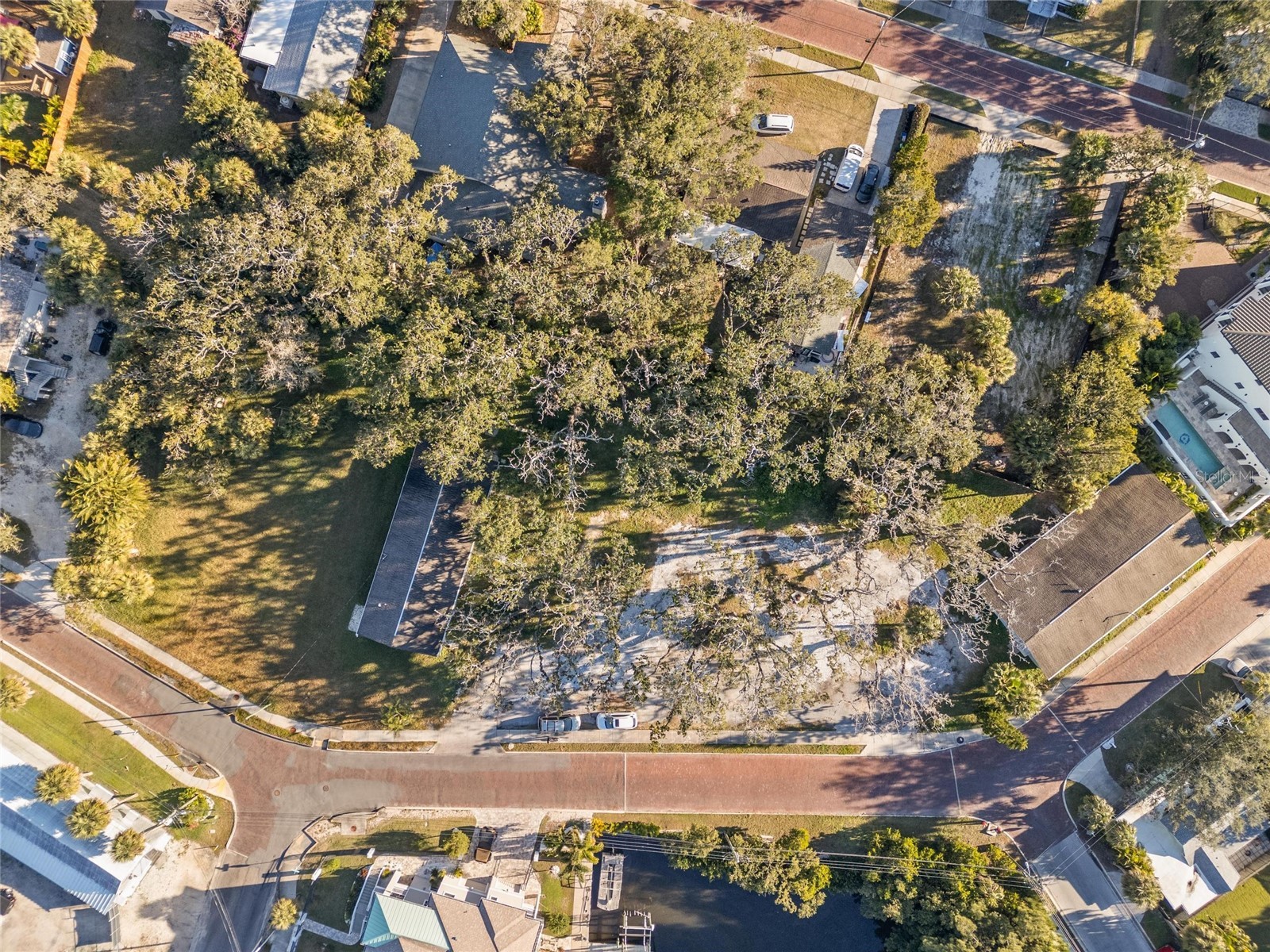 404 Canal Street Tarpon Springs FL 34689 W7882220 image6