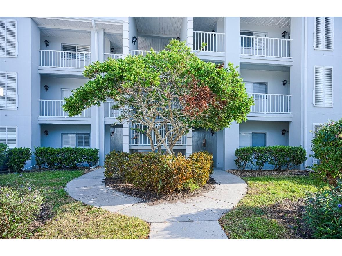404 Cerromar Circle N #116 Venice FL 34293 N6136257 image1