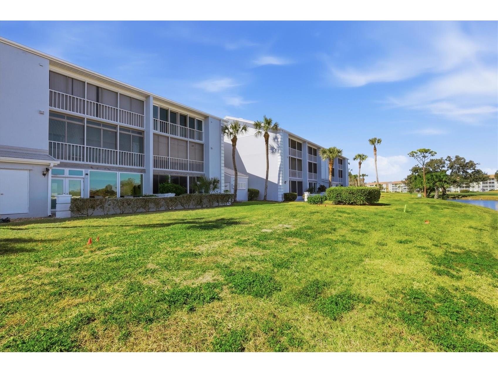 404 Cerromar Circle N #116 Venice FL 34293 N6142649 image25
