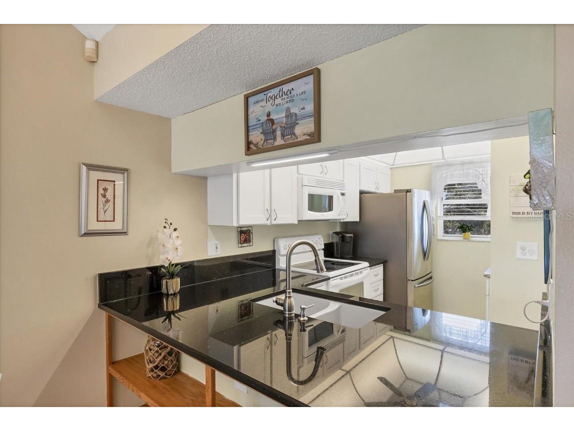 404 Cerromar Circle N #308 Venice FL 34293 A4666656 image12