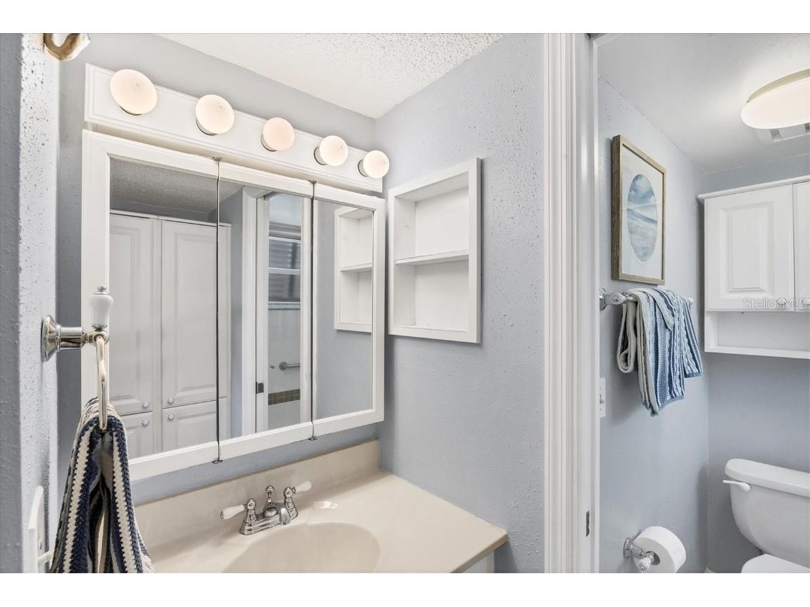 404 Cerromar Circle N #308 Venice FL 34293 A4666656 image19