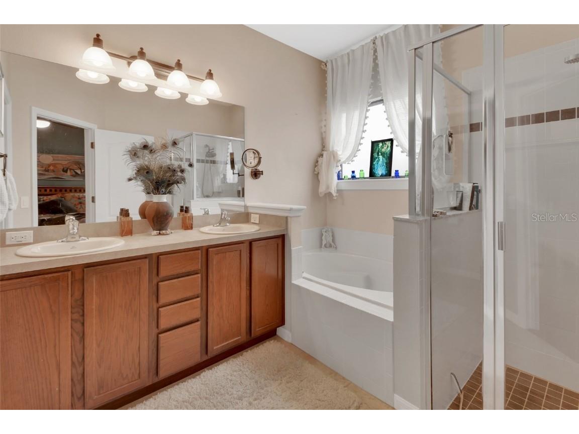 404 Country View Circle Deland FL 32720 V4946595 image16