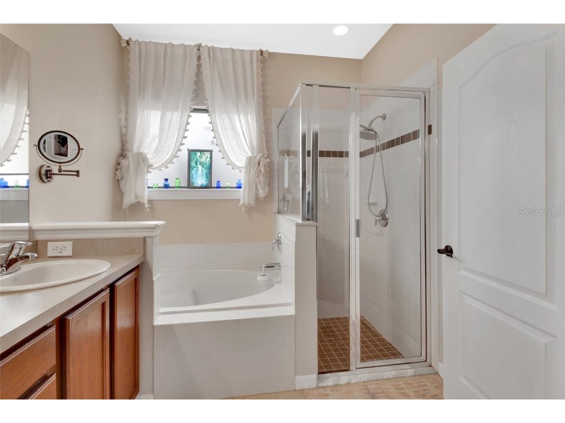 404 Country View Circle Deland FL 32720 V4946595 image17