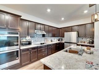 404 Darcy Bluff Place Valrico FL 33594 TB8470433 image24