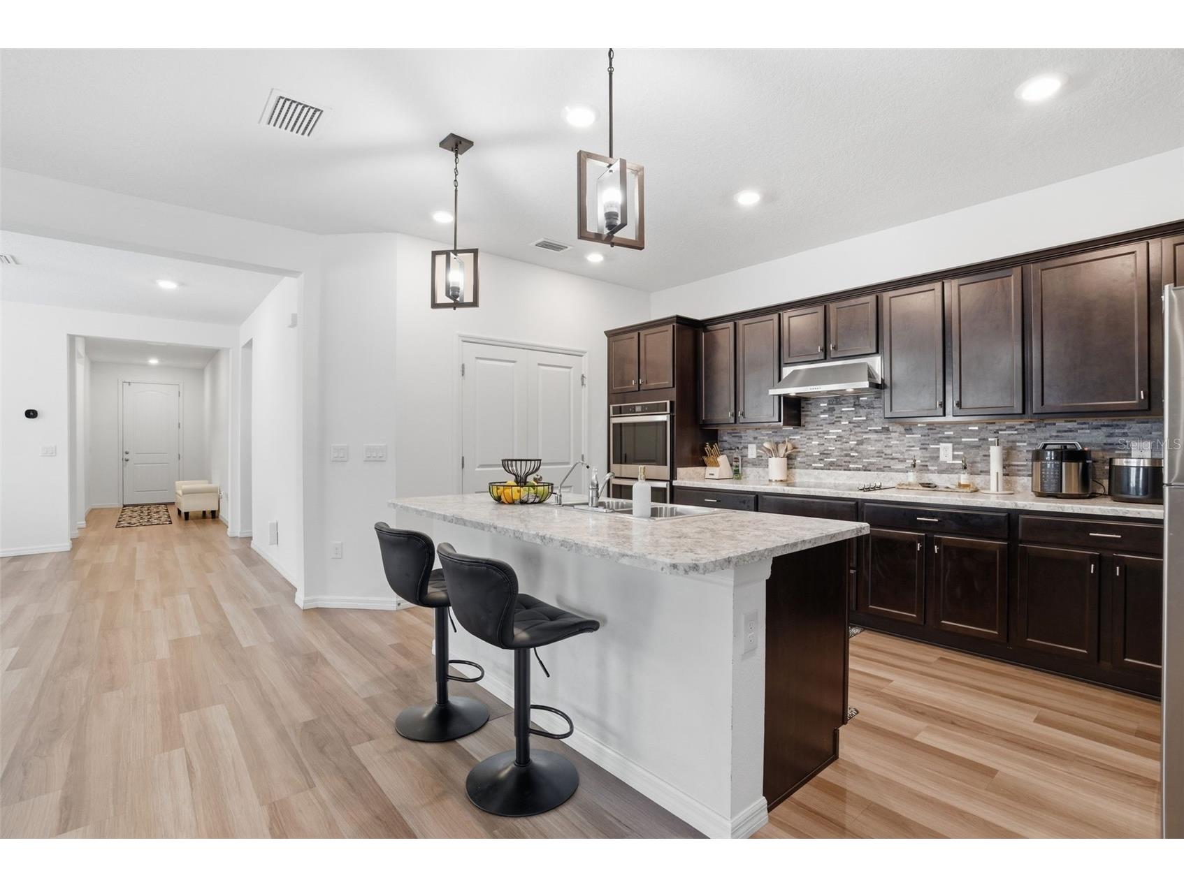 404 Darcy Bluff Place Valrico FL 33594 TB8470433 image6