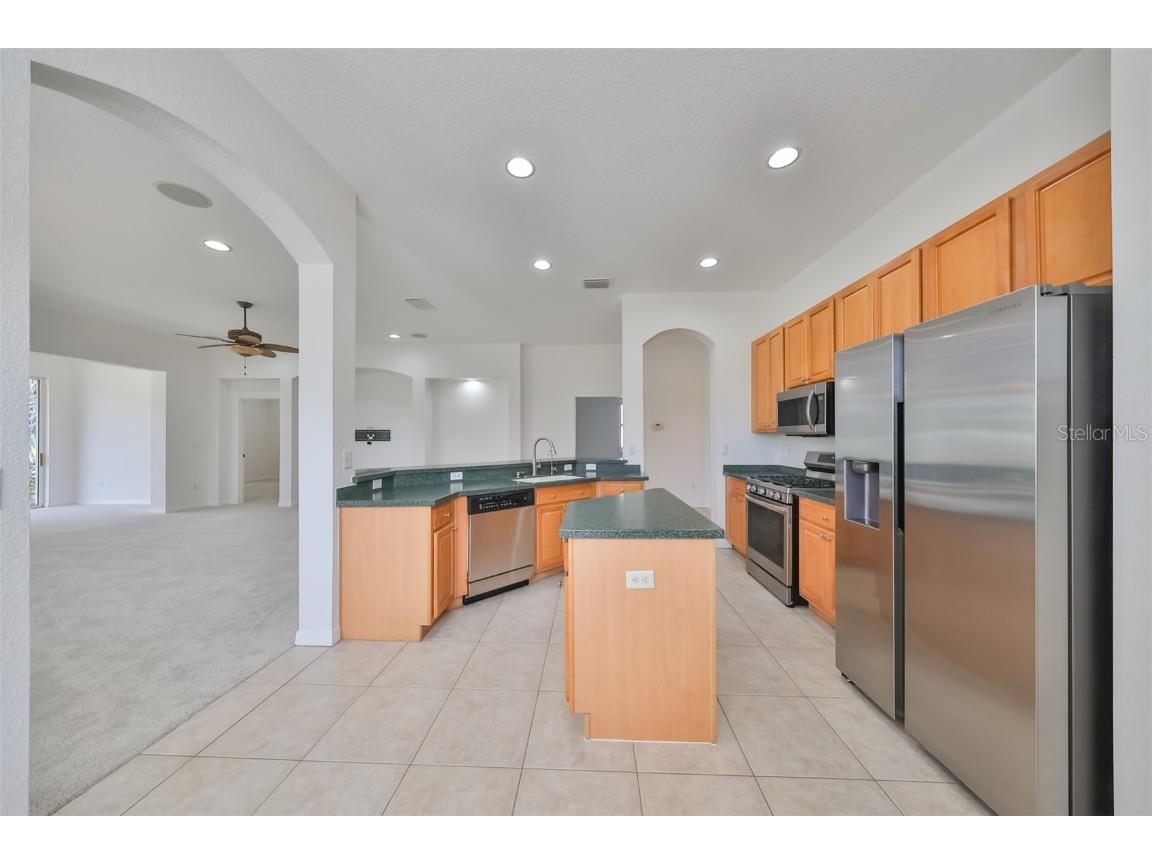 404 Grand Chateaux Way Sun City Center FL 33573 T3526187 image10