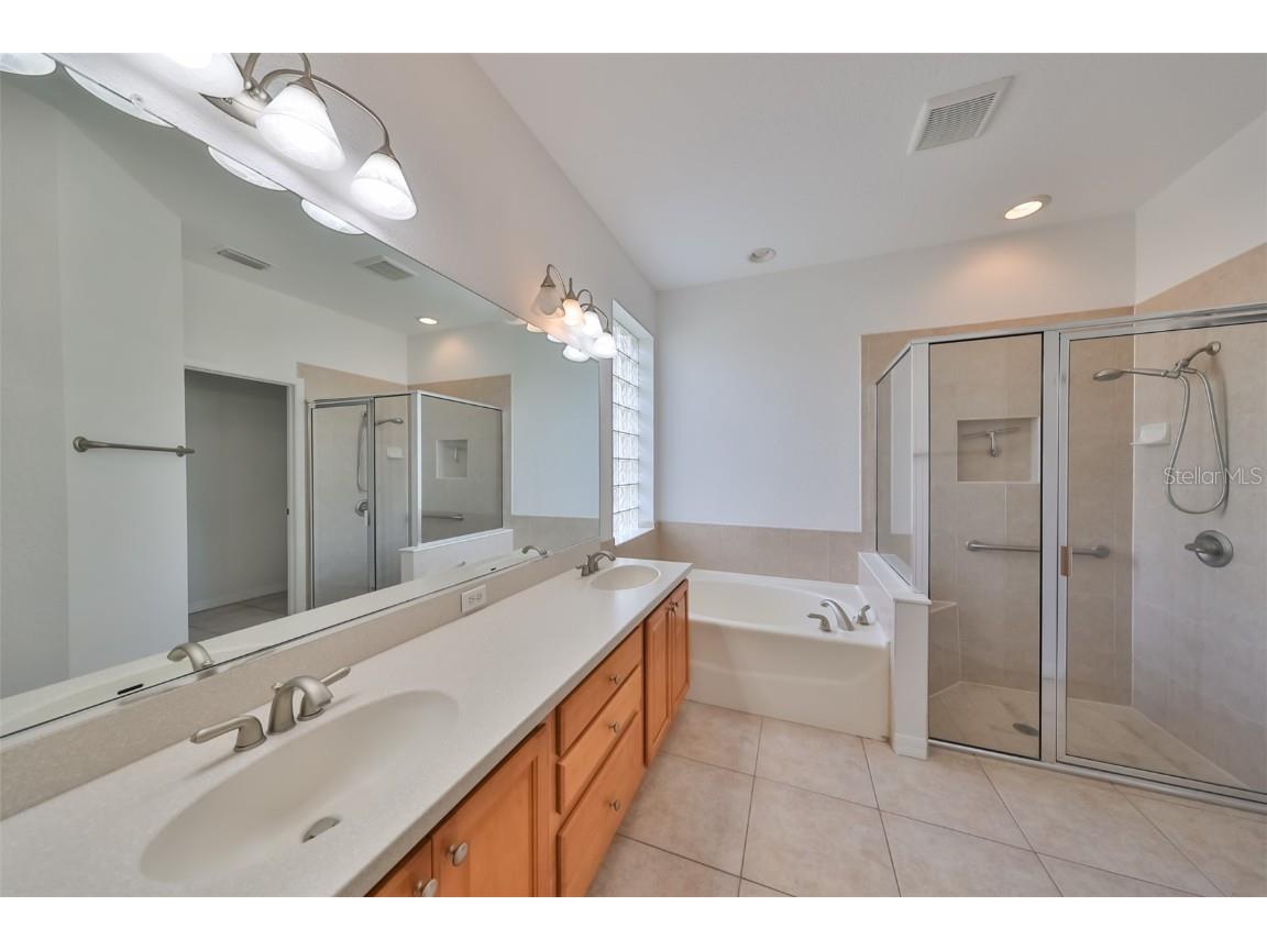 404 Grand Chateaux Way Sun City Center FL 33573 T3526187 image14