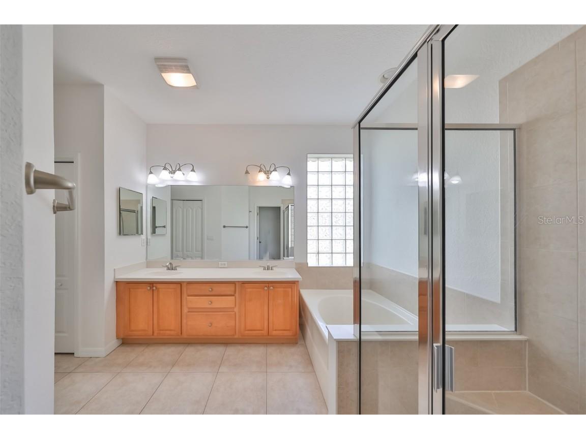 404 Grand Chateaux Way Sun City Center FL 33573 T3526187 image15