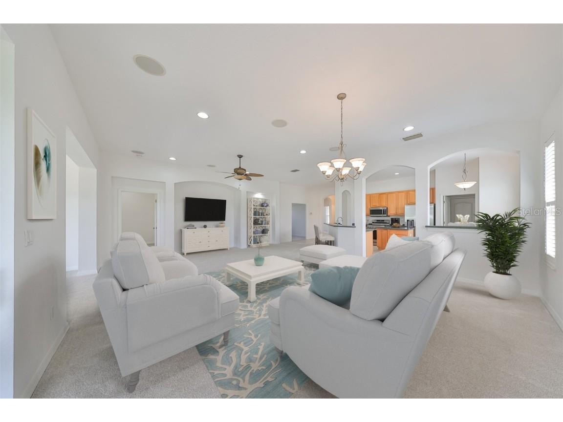 404 Grand Chateaux Way Sun City Center FL 33573 T3526187 image4