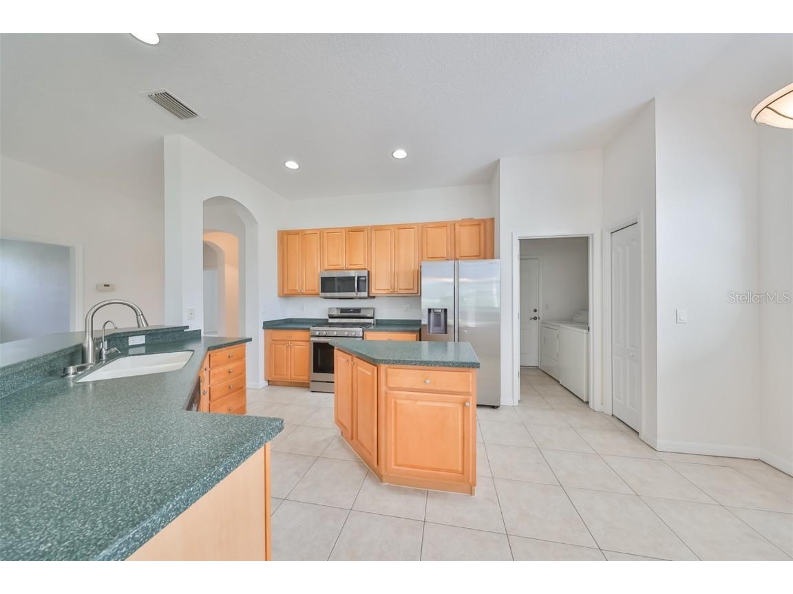 404 Grand Chateaux Way Sun City Center FL 33573 T3526187 image9